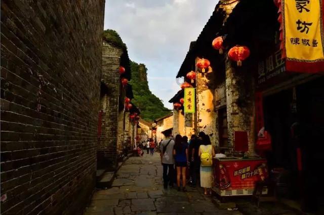 一碗腊八粥 温暖工友心
